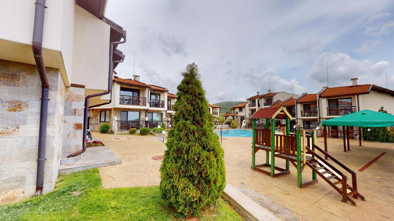Imperial Heights Villas Sunny Beach Exterior photo