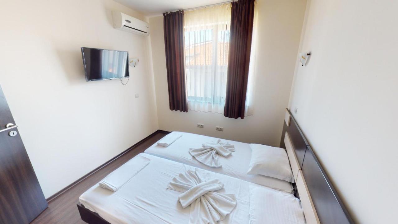 Imperial Heights Villas Sunny Beach Exterior photo