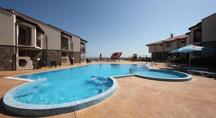 Imperial Heights Villas Sunny Beach Exterior photo